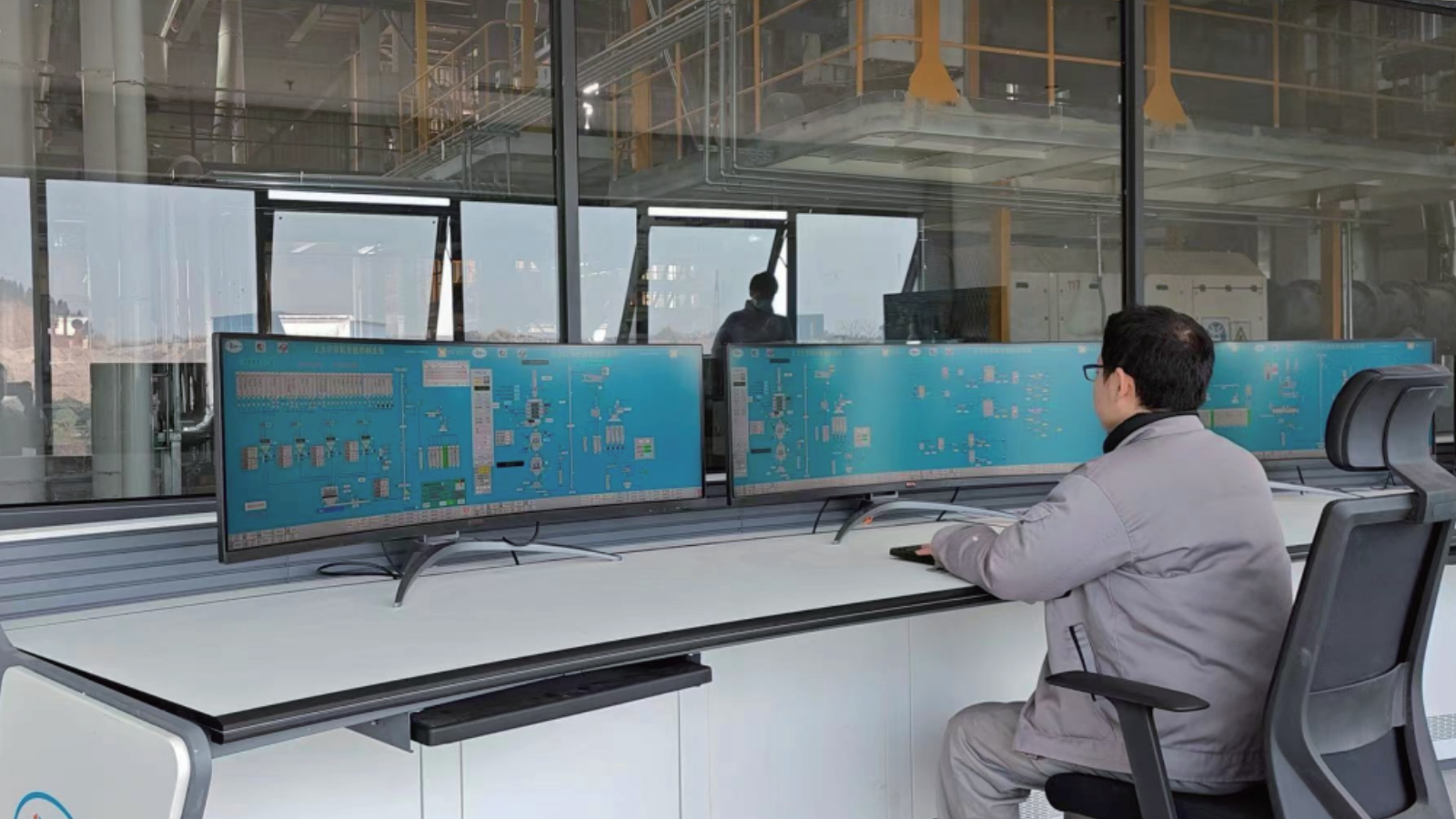 中控室布置及工作站